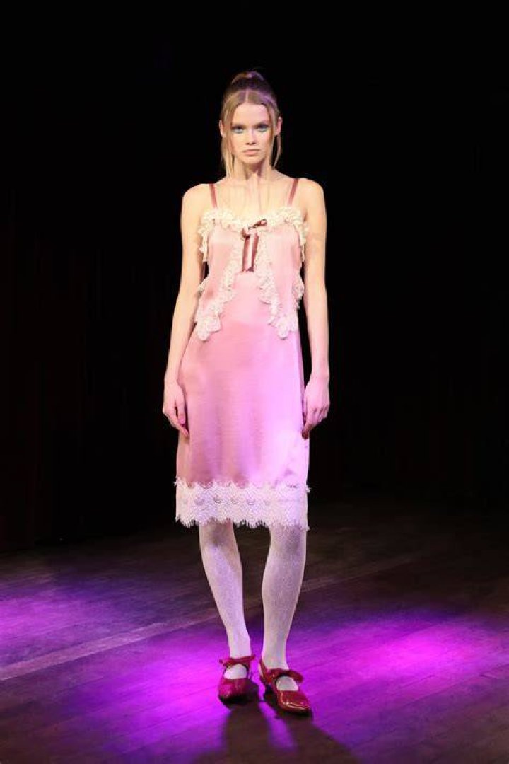 Ala Pantyhouse: The Rising Trend in Modern Lingerie and Fashion